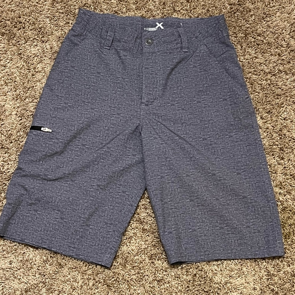 Peak Performance Kids Gray Shorts